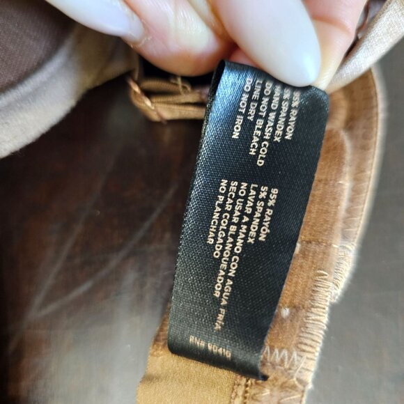 Danskin Intimates Brown Push Up Bra Textured has Underwire 34B - Picture 7 of 7